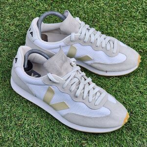 VEJA RIO - Womens Sneakers - SIZE 8 -- please See All Pictures